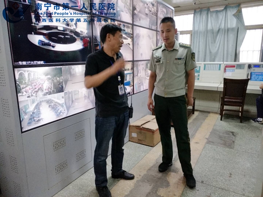 2.检查医院监控室.jpg