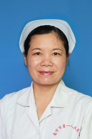 黄静 重症医学科 主任护师.jpg