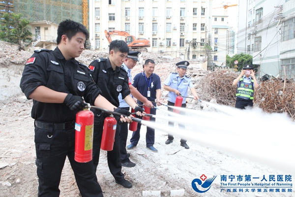 灭火器使用训练_.jpg