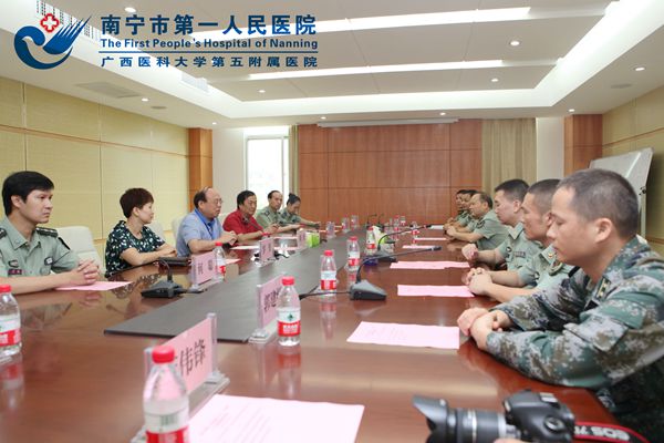 我院到陆军预备役师后勤部开展“八_一”慰问活动现场1.jpg