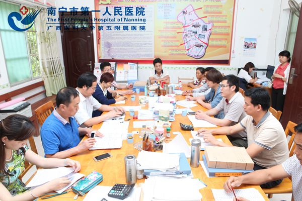 1、座谈会现场.jpg