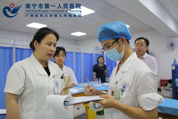 2、学生接受考核现场2.jpg