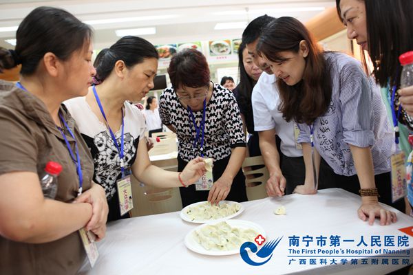 1、评选饺子现场.jpg