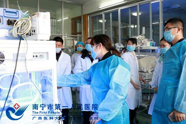 2017年1月23日市一医院新生儿科黄少玲副主任到宾阳县人民医院帮扶指导工作 (1).jpg