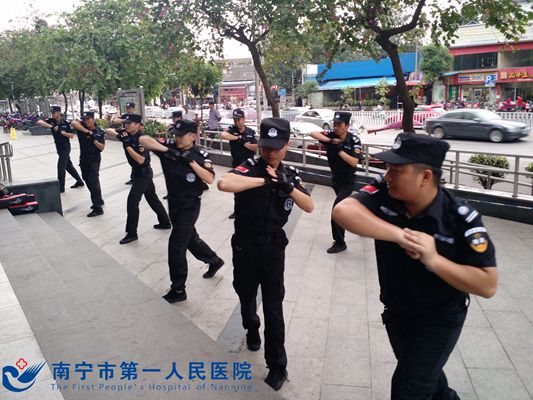 进行格斗训练_副本.jpg