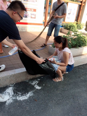 1.“洗脸”活动现场.jpg