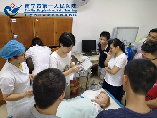 1.护理技能培训.jpg