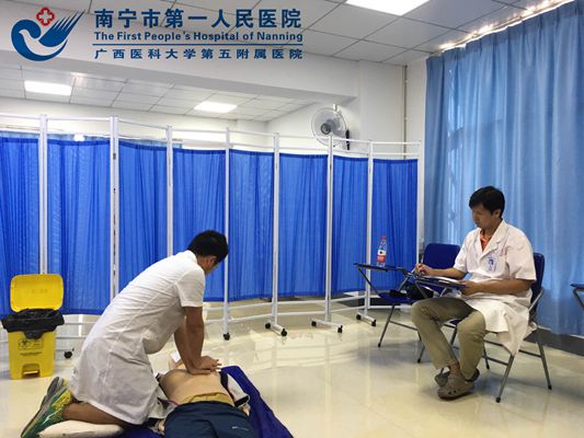 考试现场.jpg