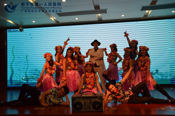 图2:舞蹈《青春三部曲》.jpg