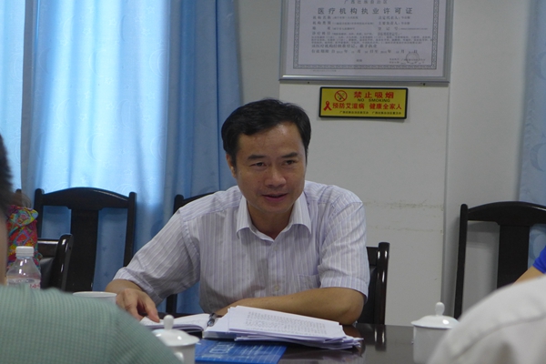 市卫计委主任谢宗务参加南宁市第一人民医院领导班子专题民主生活会.JPG