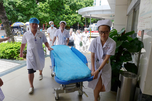 紧急情况下护理人力资源调配演练场景.JPG