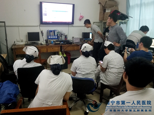 1.临床人员到设备维修班进行培训.jpg