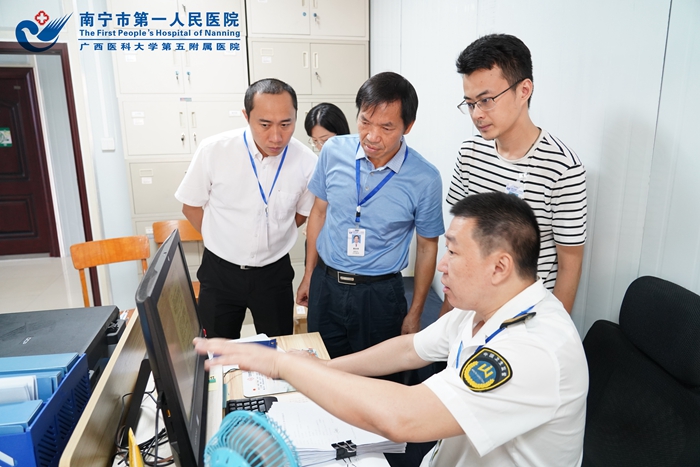 1.迎检现场.jpg