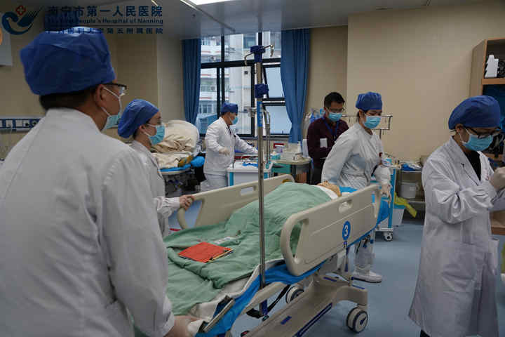 医护人员分诊处理.jpg