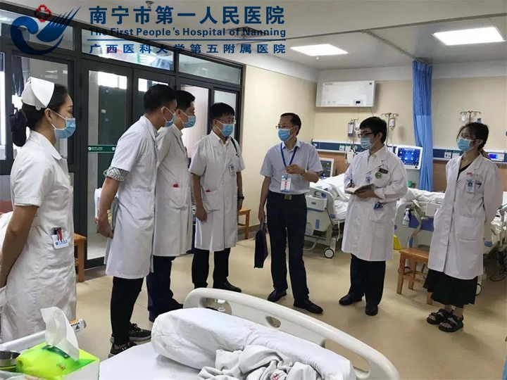 1626081801649000616.jpg 专家组对我院高级卒中中心建设工作进行了全方位的调研走访.jpg
