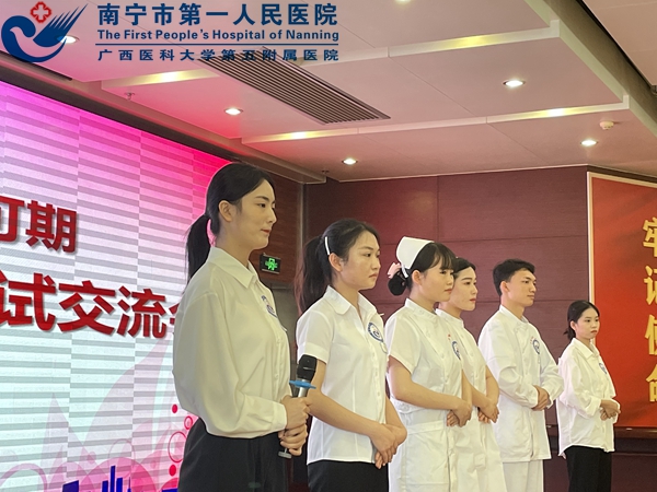 1664188819808_2.护理实习生模拟面试现场2.jpg